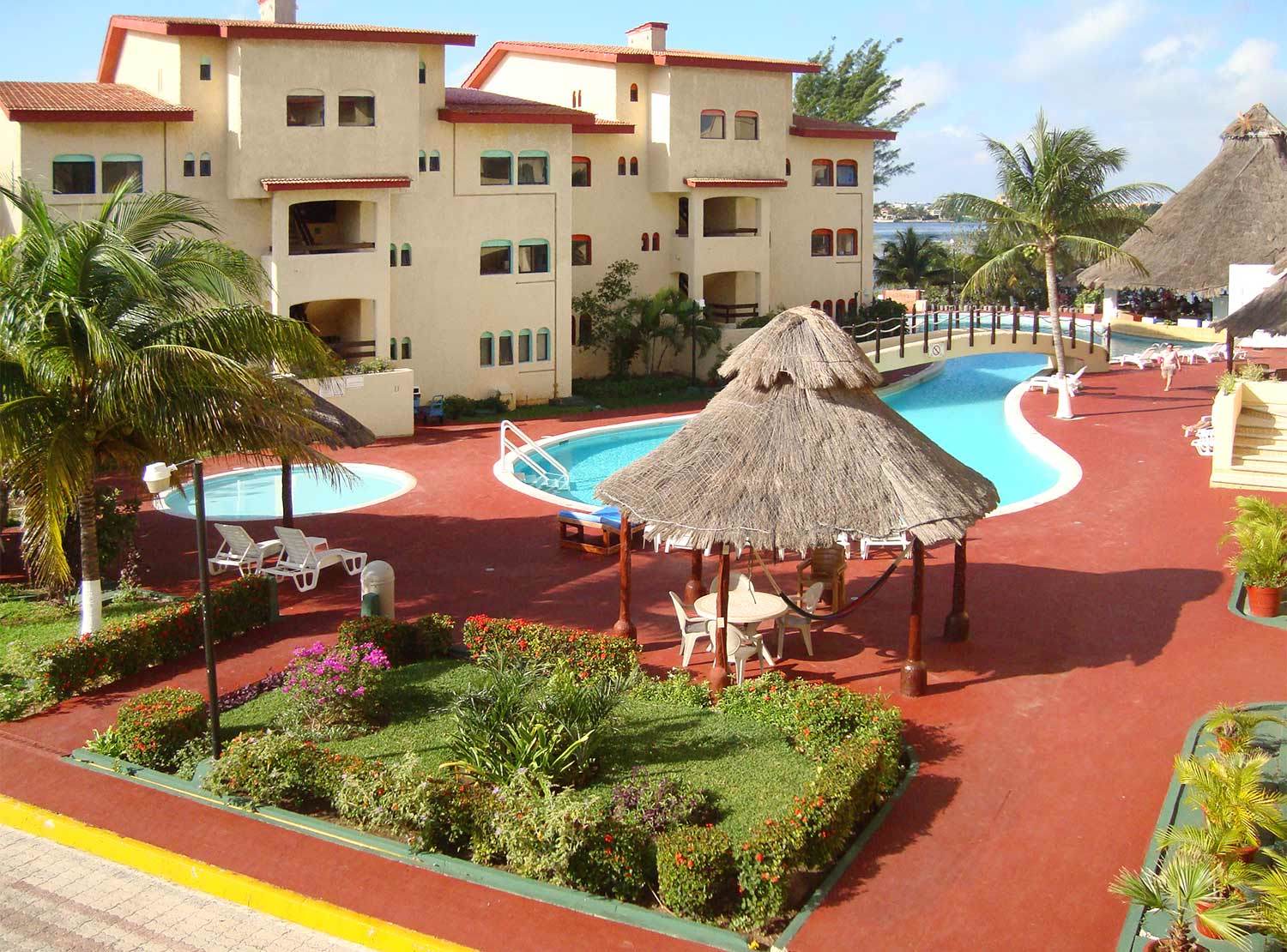 Selina Cancun Laguna Hotel Zone Канкун Экстерьер фото